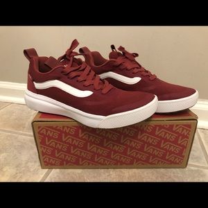 Vans Ultrarange Rapiweld in Rumba Red/True White